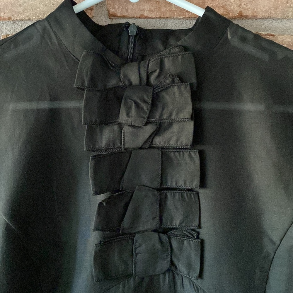 Elegant Black Women's Top with Tank - Picture 4 of 12